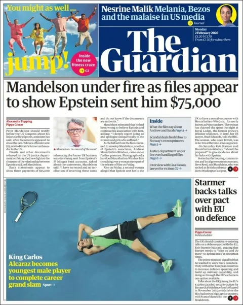 Portada de The Guardian (reino Unido) del lunes, 2 de febrero de 2026