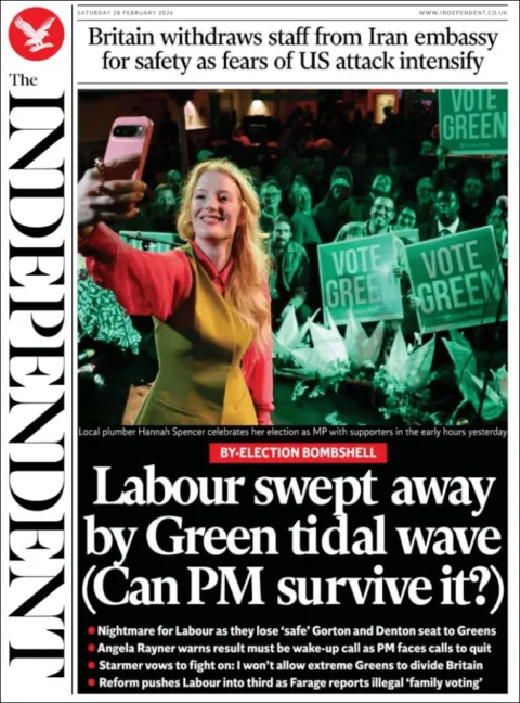 Portada de The Independent del sábado, 28 de febrero de 2026