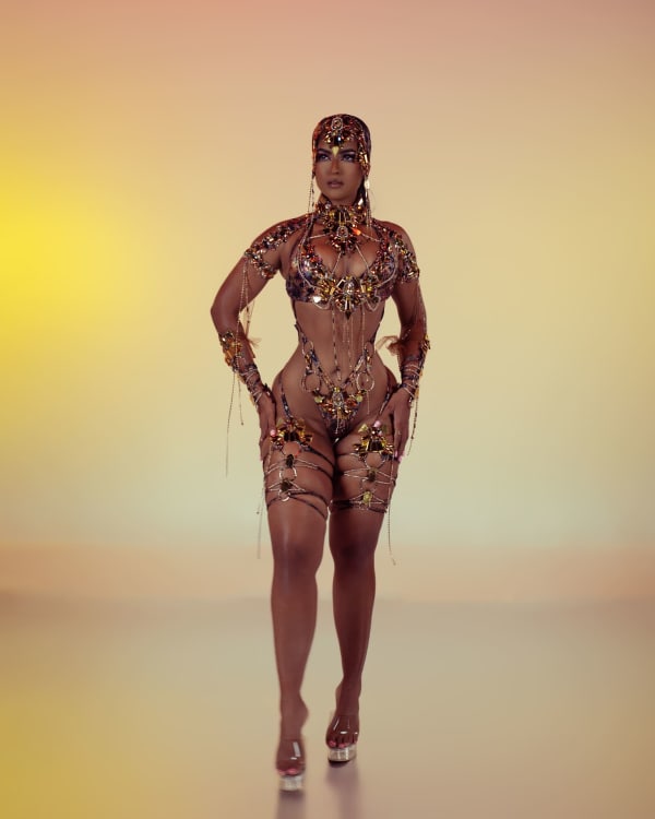 Legends Carnival Mlik costume 12