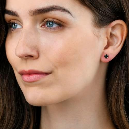 Vue 2 de Clous d'Oreilles En Solitaire