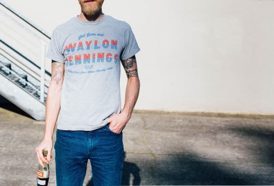 Thumbnail do post Aposte na tendência de camisetas de bandas de rock