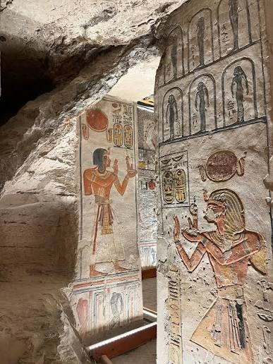 Valley of the Kings: A Journey into the Heart of Ancient Egypt On the West Bank of the Nile in Luxor