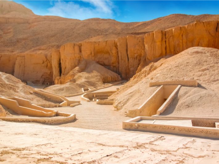 Valley of the Kings: A Journey into the Heart of Ancient Egypt On the West Bank of the Nile in Luxor