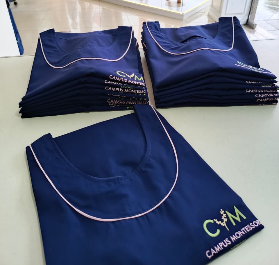 Guardapolvo institucional