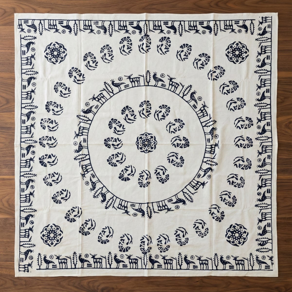 Taş Baskı Masa Örtüsü Kare