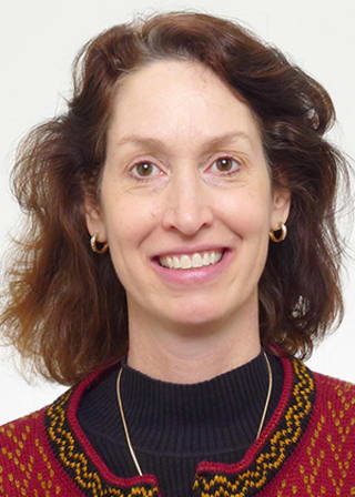Barbara-Knisely-Radiologist-at-Crossing-Rivers-Health-in-Prairie-du-Chien-Wisconsin.jpg