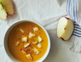 Squash soup with apples in it.