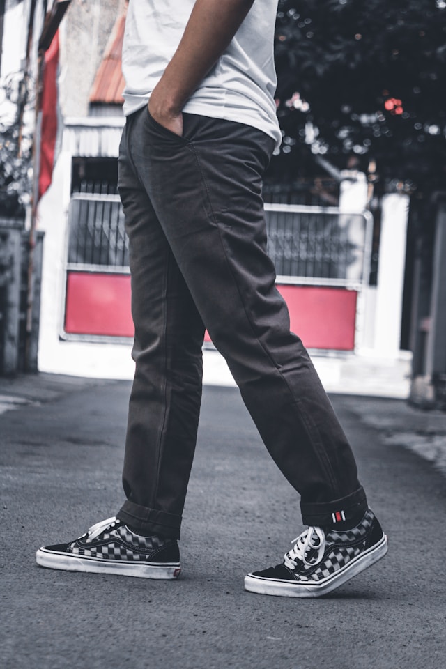 Black Tapered Fit Jeans