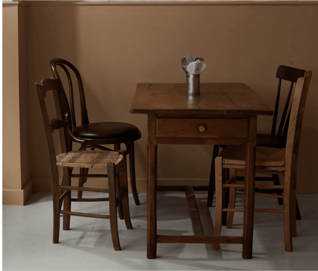 Broken Eggs Restaurant Table