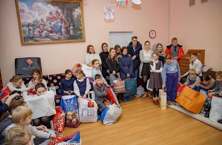 Подарки, собранные участниками акции iCleaning «Чистое сердце» для детей центра «Покров»
