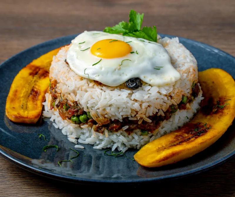 Receta Arroz tapado a lo pobre - Sonqu