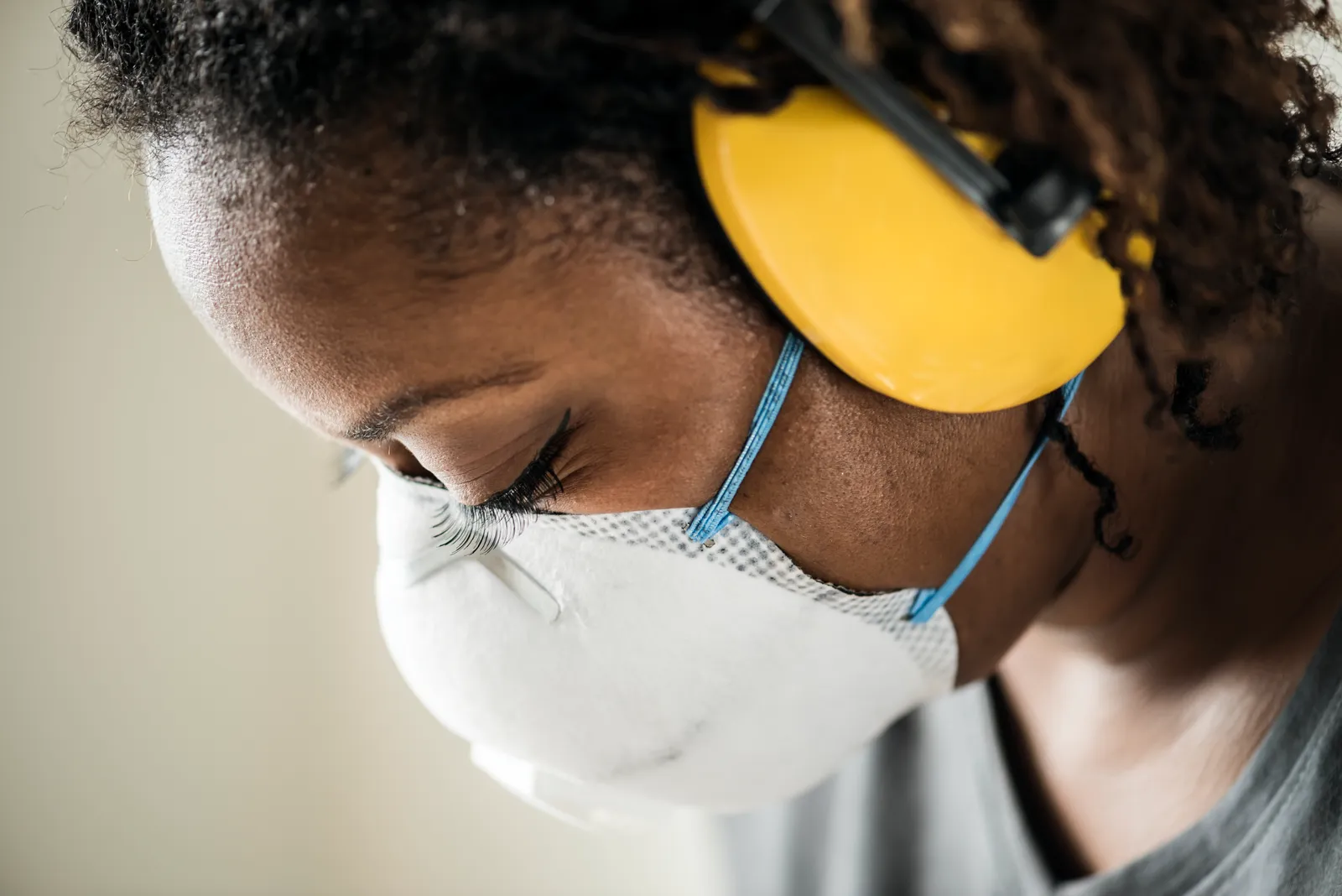 Who Pays for PPE in the Workplace?