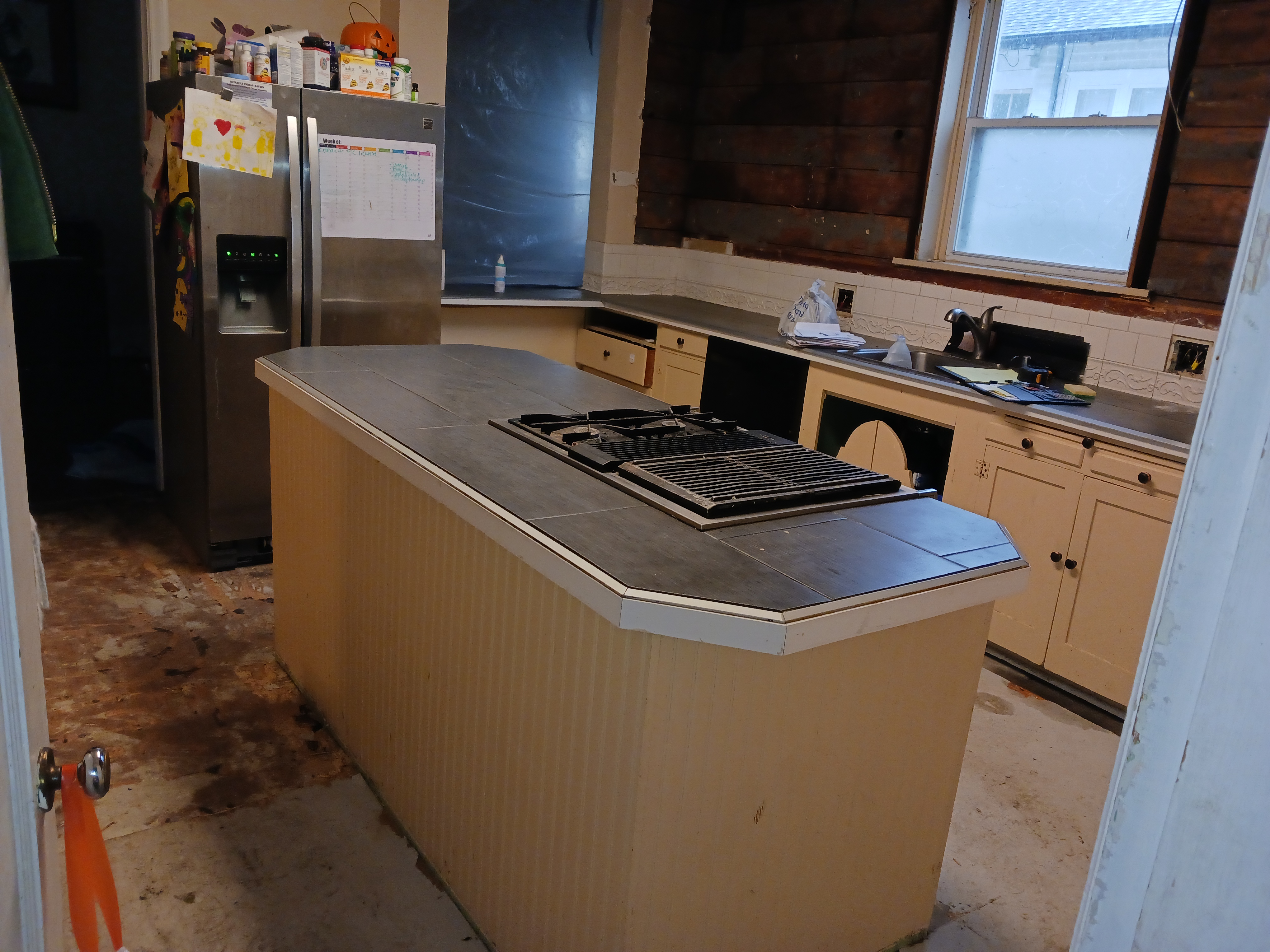 outdated kitchen