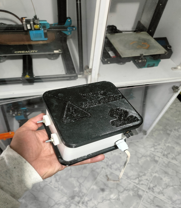 Carcasa para impulsor de cerca eléctrica