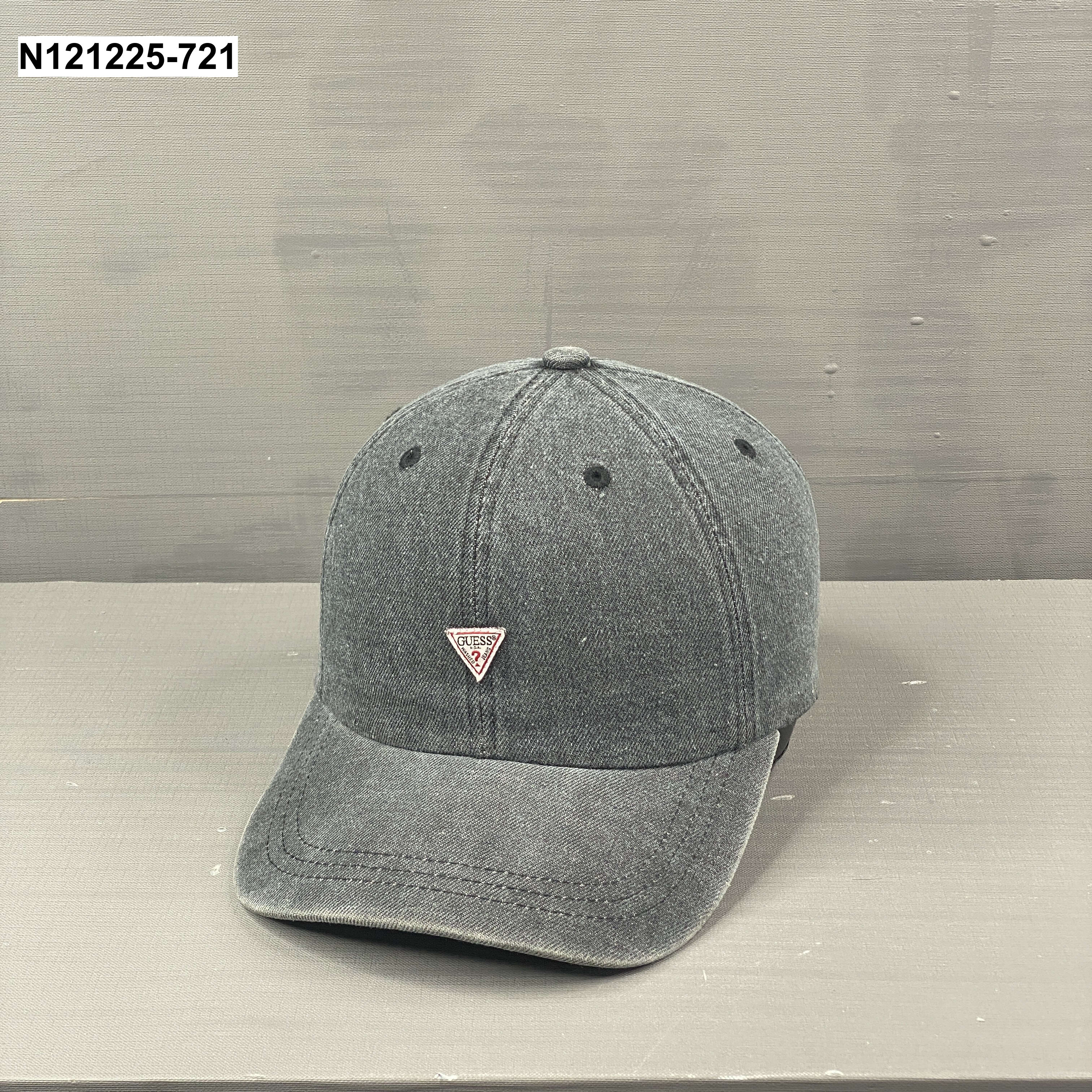 Guess black cotton baseball cap