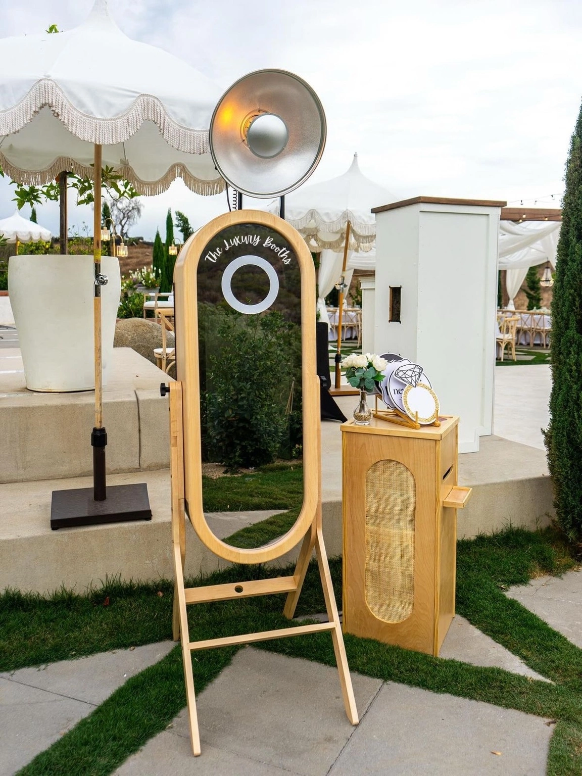 mirror photo booth wedding Delhi