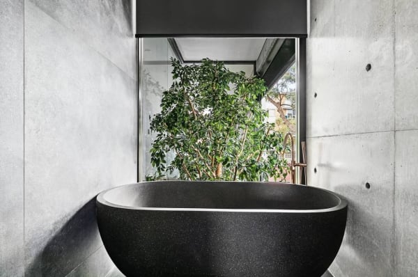 Bathtub