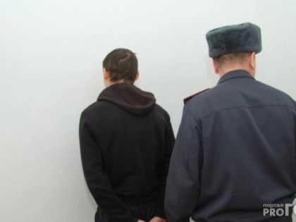 В Слободском хулиган с пистолетом напал на школьника