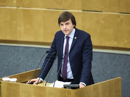 Минобрнауки России работает над созданием единых учебников для школ