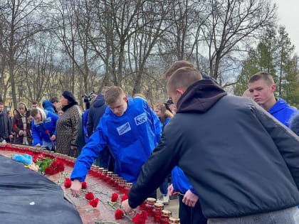 Кировские молодогвардейцы организовали акцию в память о трагедии в Красногорске