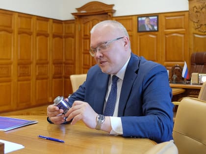 Молодые ученые ВятГУ презентовали губернатору Александру Соколову инновационные изделия