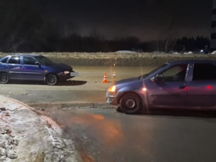 В Кирово-Чепецке 19-летний водитель получил травмы в ДТП с двумя иномарками