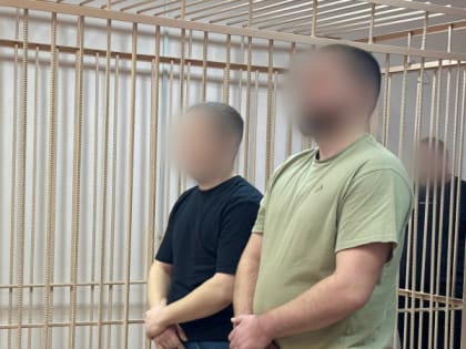 В Кирове суд приговорил к срокам двух инспекторов, взявших у водителя взятку