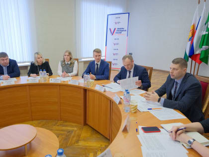 Депутаты поручили разработать комплексную программу по развитию транспортного обслуживания населения в районах