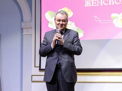 Поздравление ректора Университета имени О.Е. Кутафина (МГЮА) Виктора Блажеева с Международным женским днем