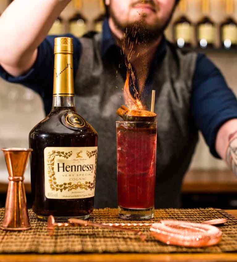 Коктейль из чая и коньяка придумали Hennessy и дом Thé Théodor