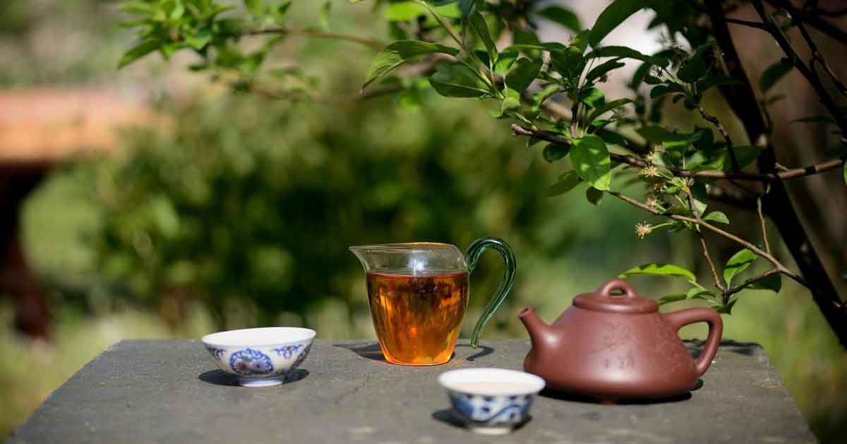 Исин Хун Ча (宜兴红)