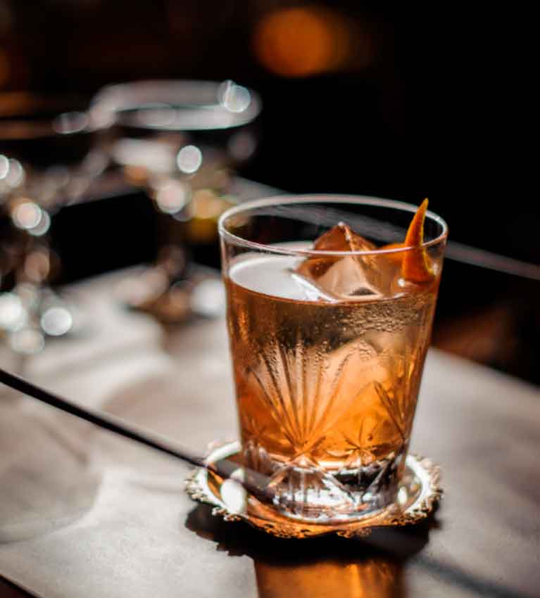 Старомодный рецепт коктейля с оттенком апельсинового чая Эрл Грей