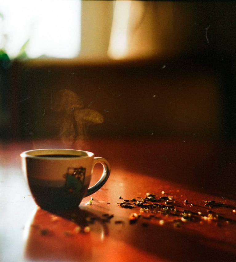 О неизвестных и потенциально опасных соединениях в чае рассказали ученые