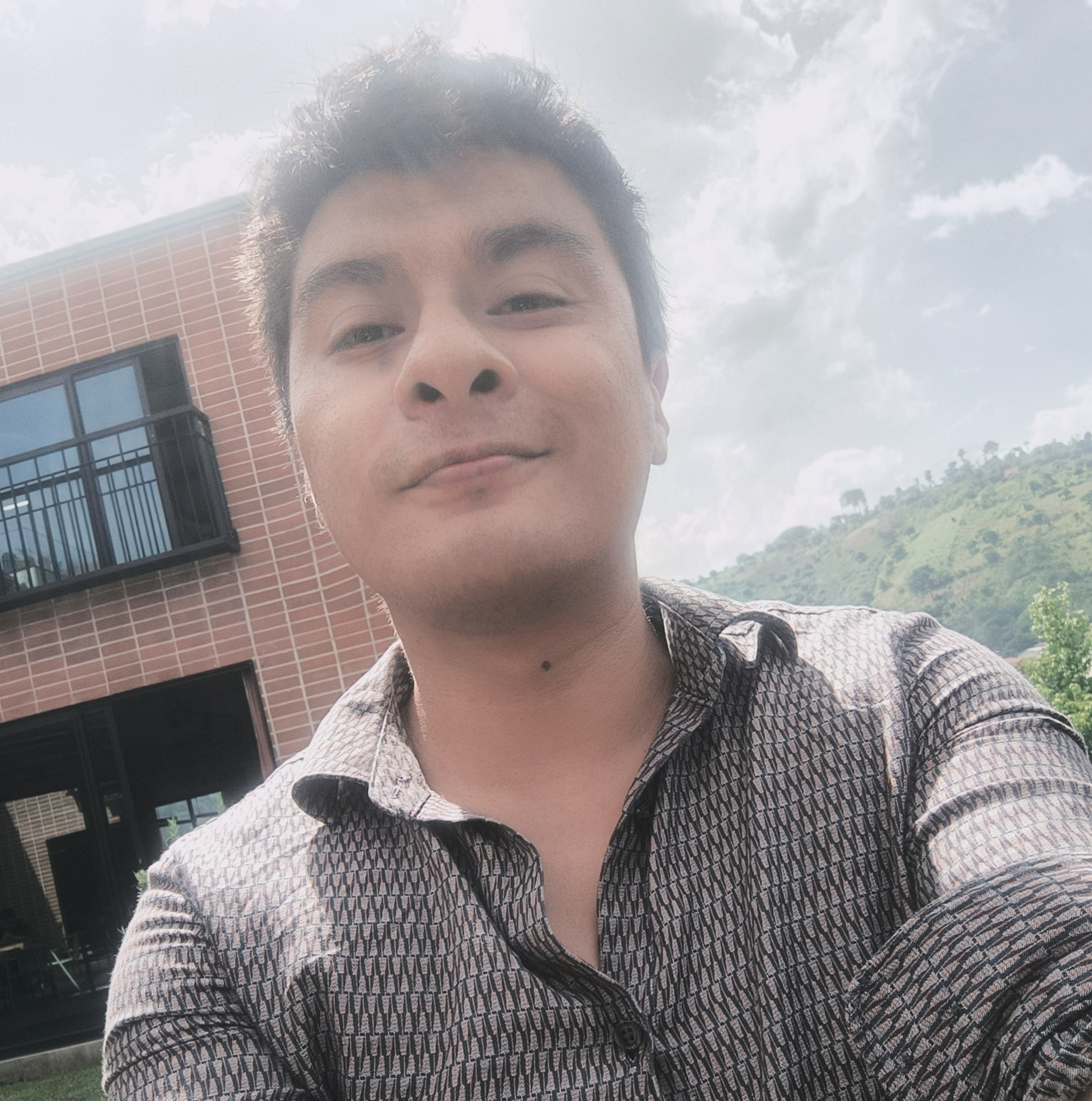 Alejandro Zapeta is a Proficient full stack engineer using tech: TypeScript, JS, ES6, React, AWS, Kubernetes