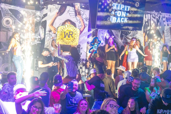 TPC06696_Large_zwrkqn