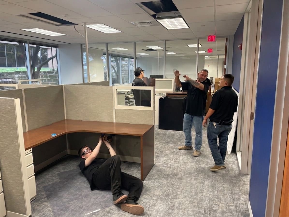How to Disassemble Office Cubicles: 7 Easy Steps to Follow WeCycle blog: How to Disassemble Office Cubicles: 7 Easy Steps to Follow