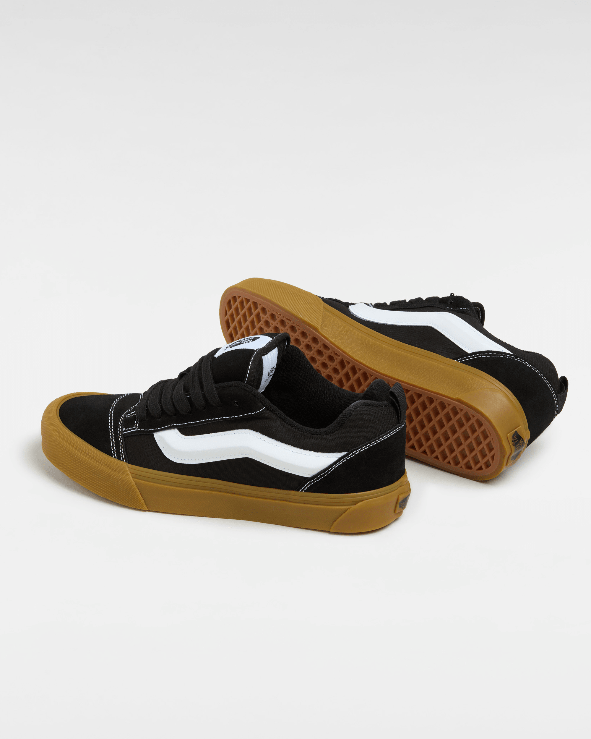 KNU SKOLL BLACK/GUM VANS thumbnail 3
