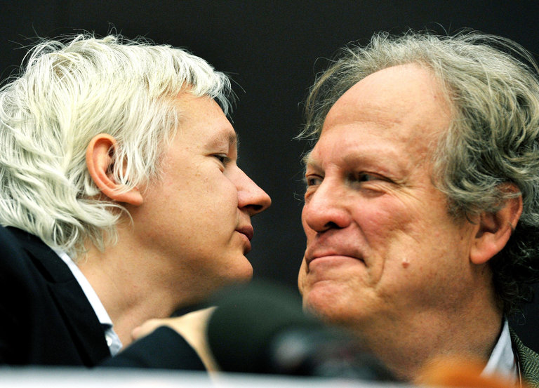 MacFadyen and Assange in 2011