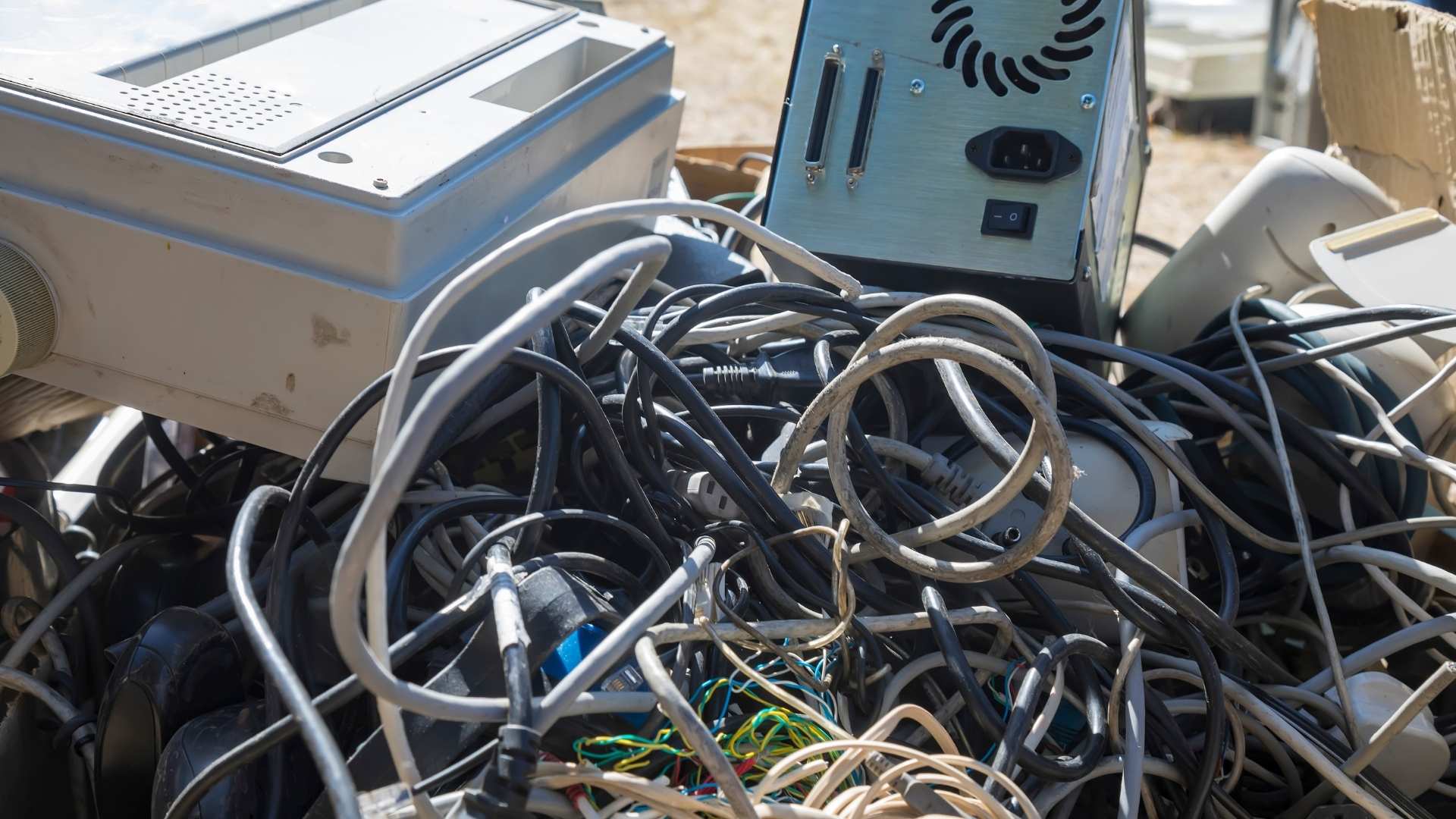 Appliance and electronics removal service