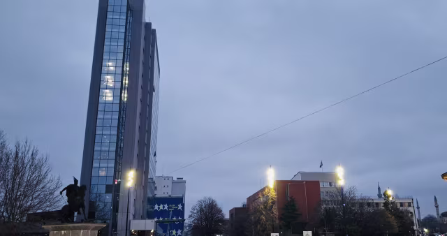 Politics – Kosovo Forms New Institutions