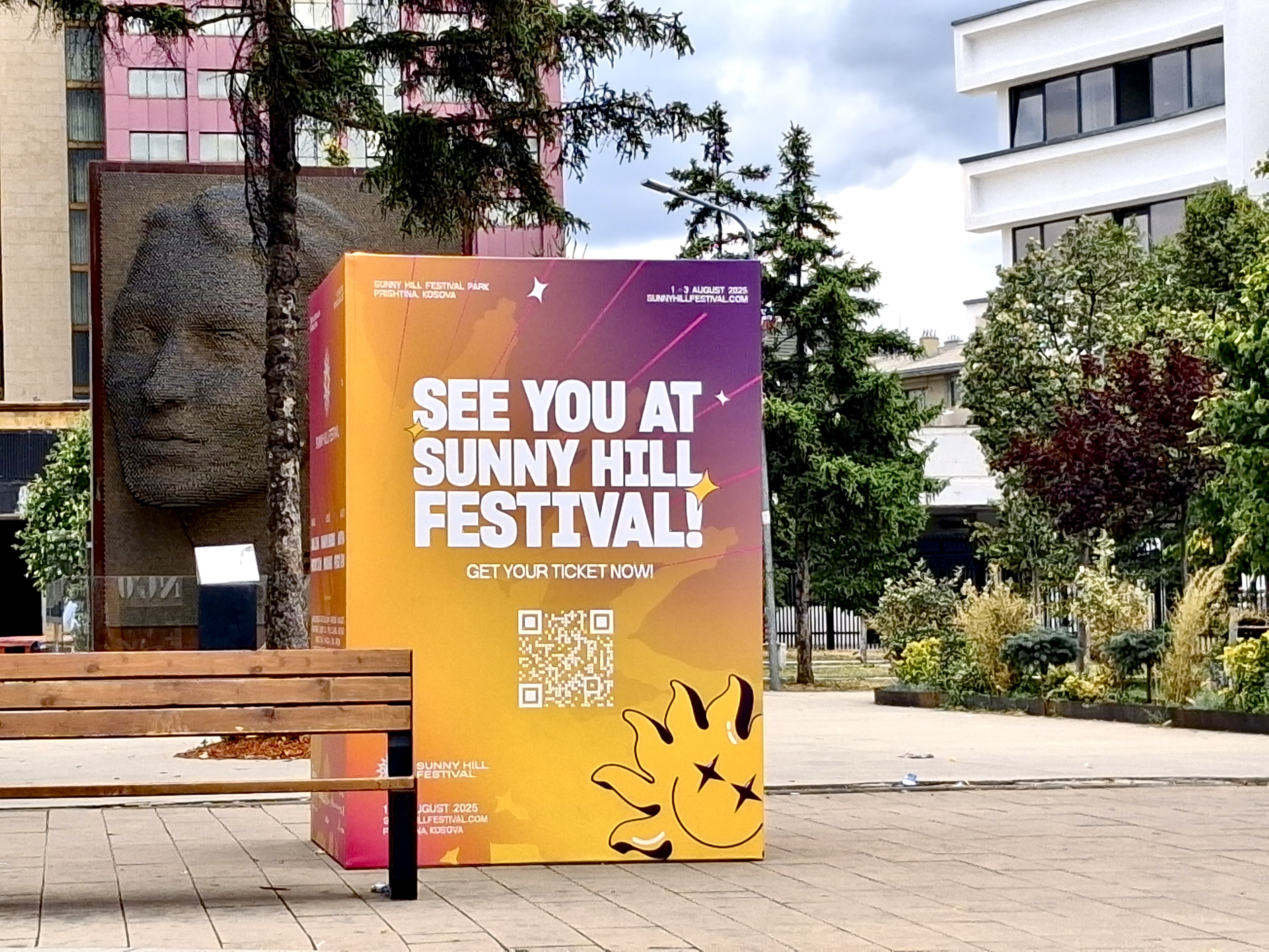 Sot përmbyllet elektrizimi i Kosovës nga Dua Lipa