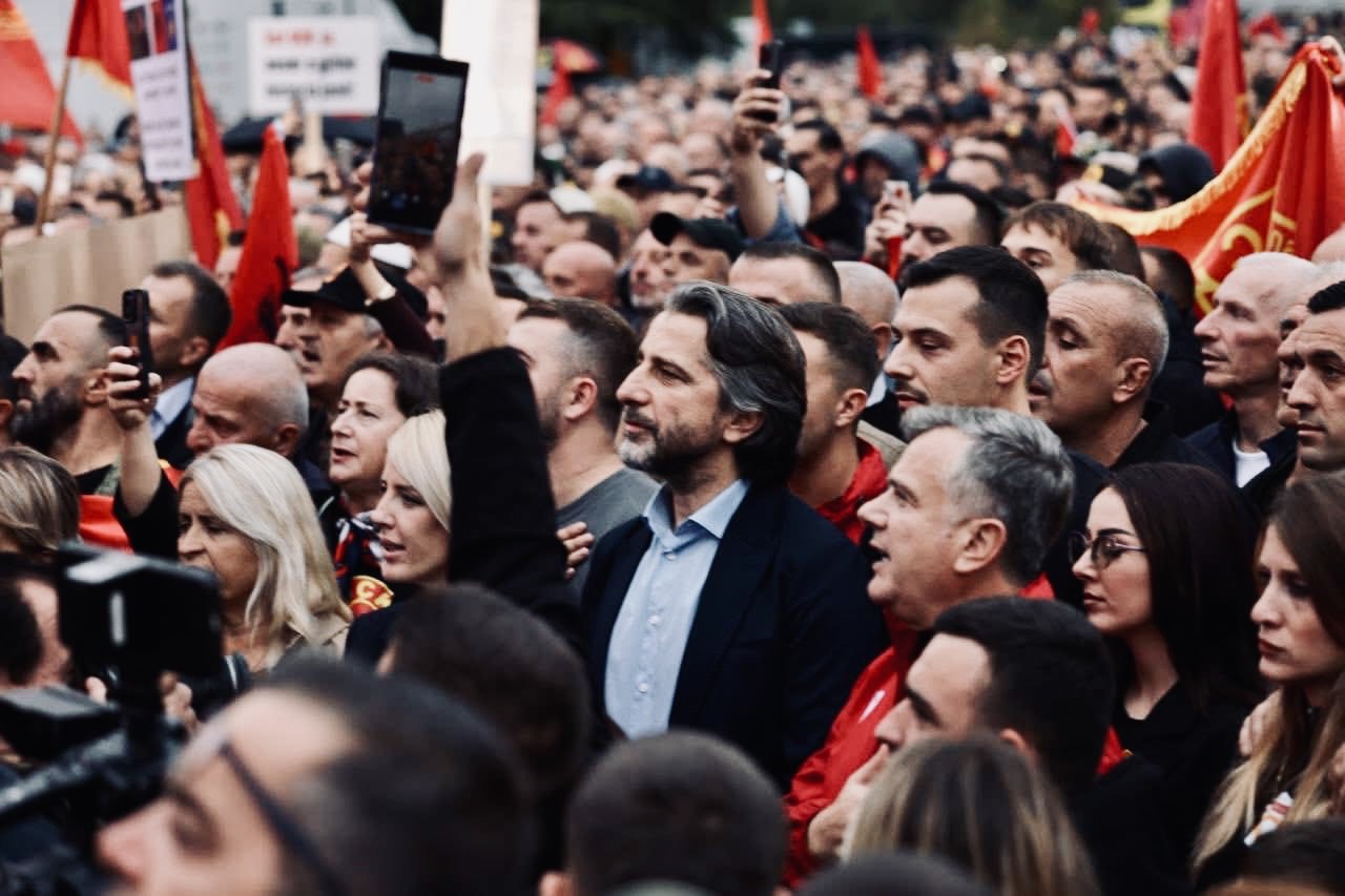 Kryetari i Prishtinës: “Mbrojtja e vlerave të UÇK-së është çështje kombëtare, përtej partive politike”