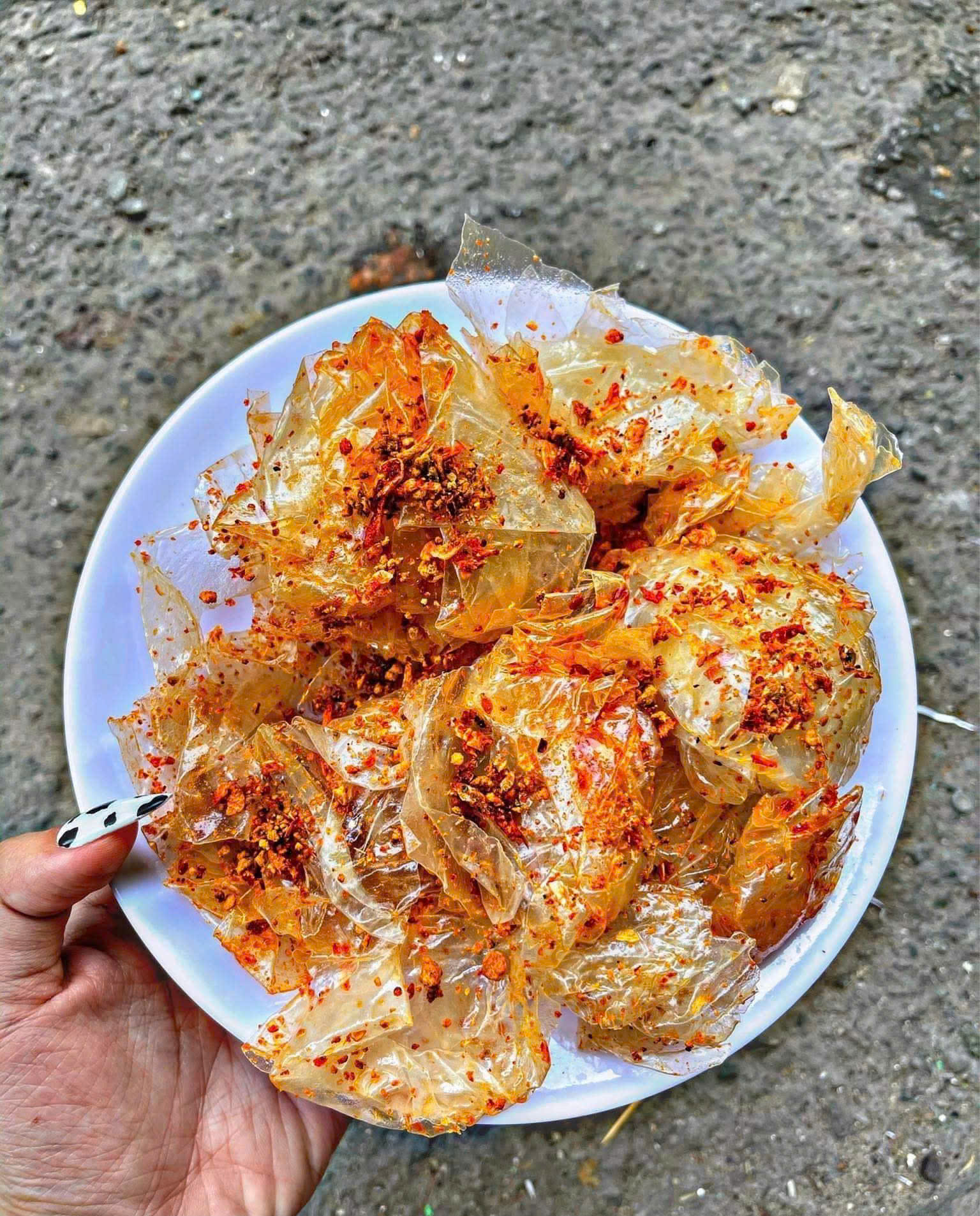 Bánh tráng trộn Ninh Kiểu vào buổi tối ?