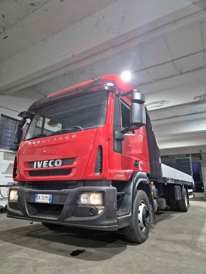 IVECO EUROCARGO 150-28 Carrellone