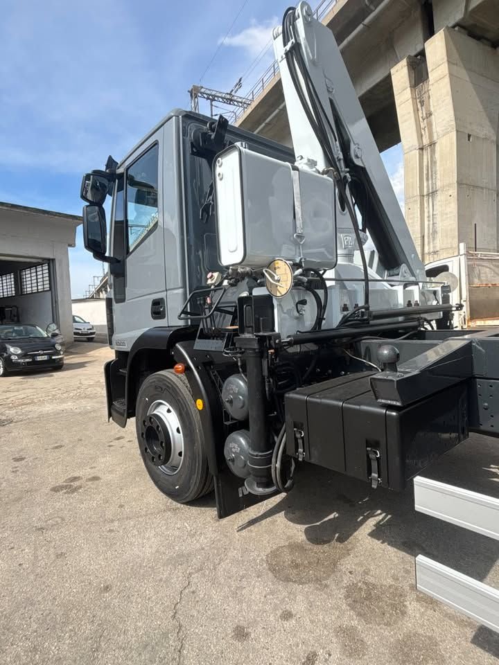 IVECO EUROCARGO 160-30 EURO5