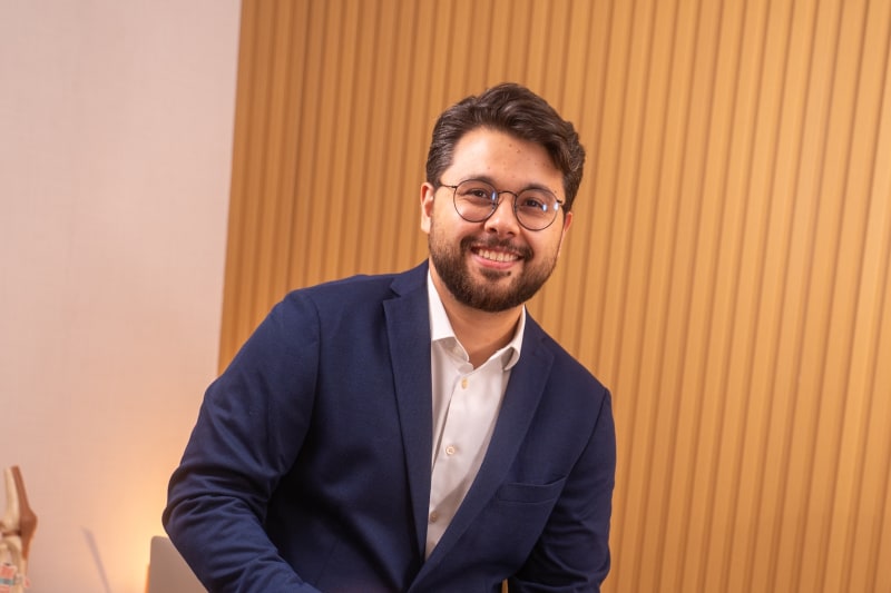 Terapia por ondas de choque — Dr. Caio Yano