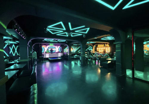 Mirror Pub