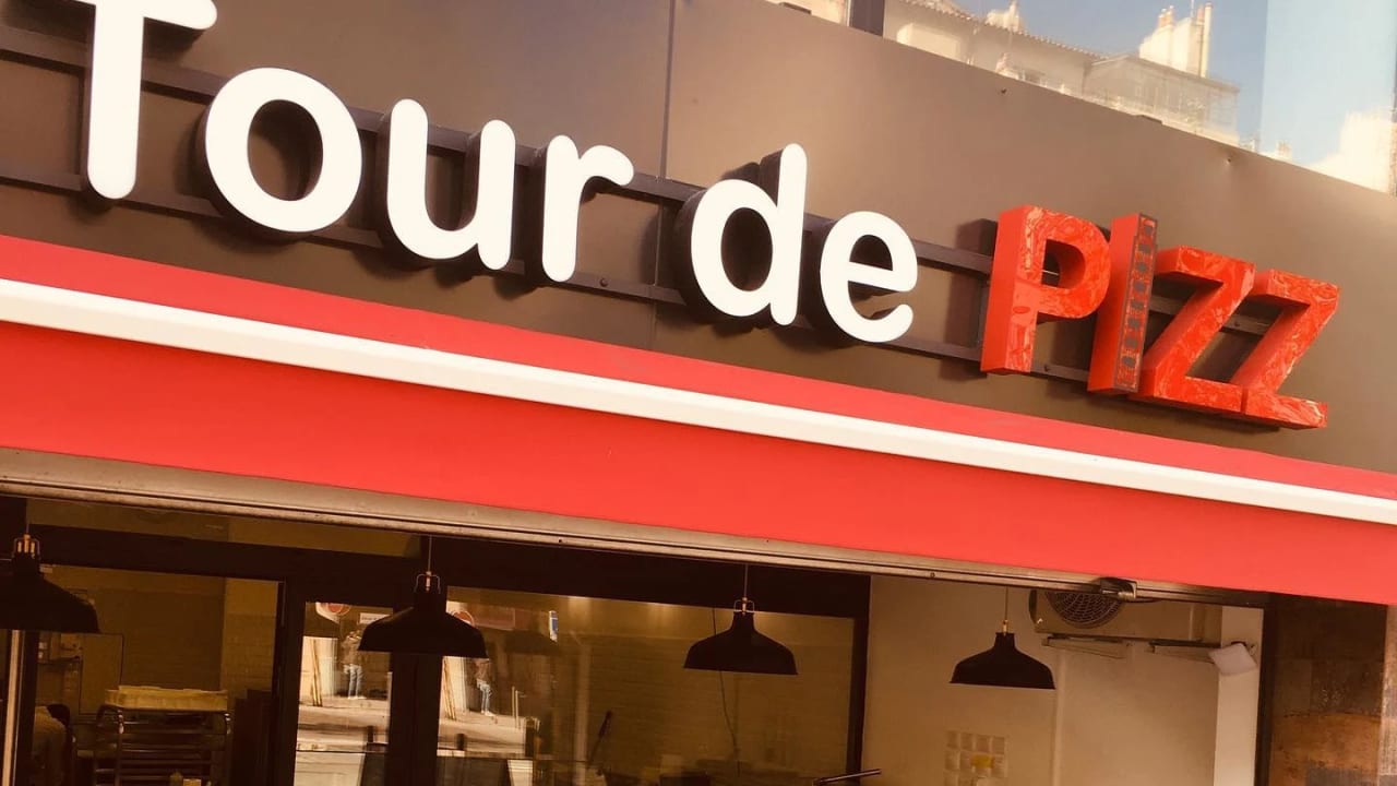 LA TOUR DE PIZZ — restaurant a Marseille