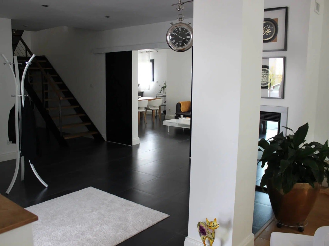 Rénovation intérieure : hall d'entrée et escalier