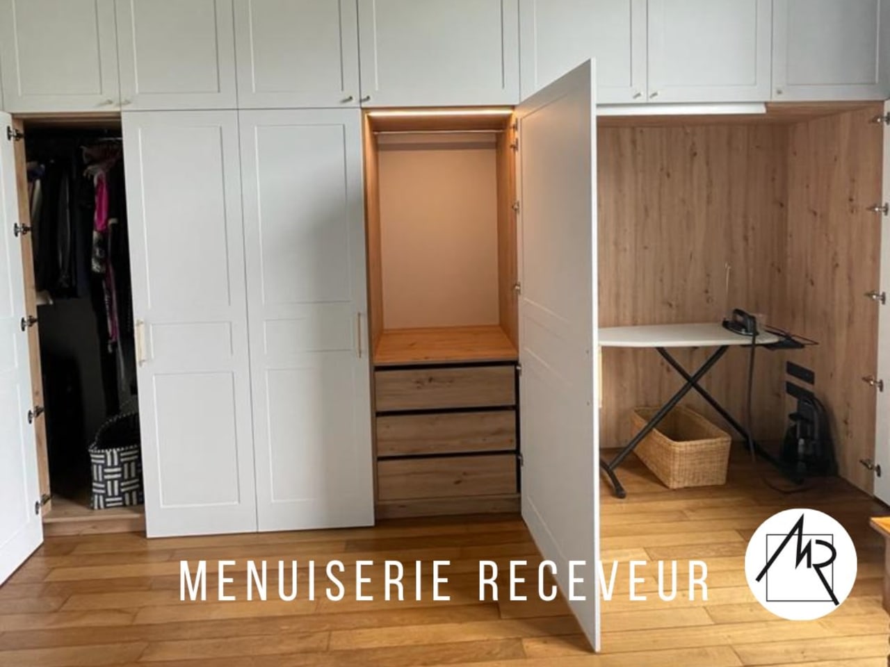 Placards intégrés et dressing ouvert